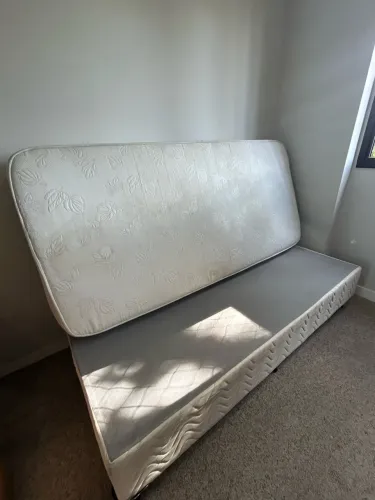 Cama box com colchão D33