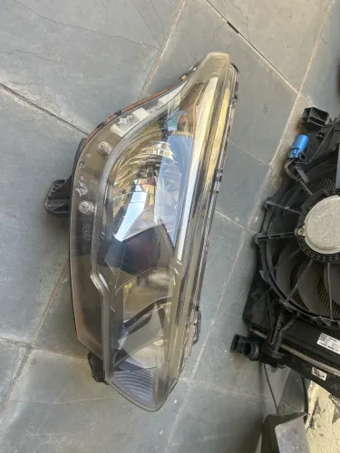 Farol Cronos sem led
