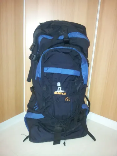 Mochila cargueira com abertura frontal Curtlo