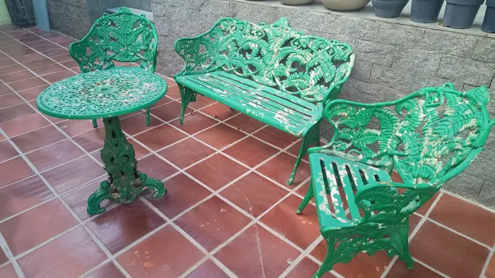 Conjunto de bancos de ferro fundido 
