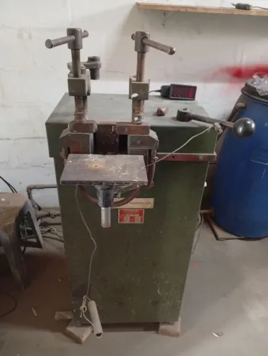 Máquina de solda indução