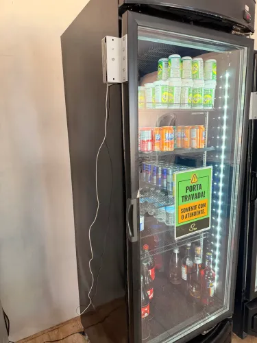 Cervejeira excelente estado