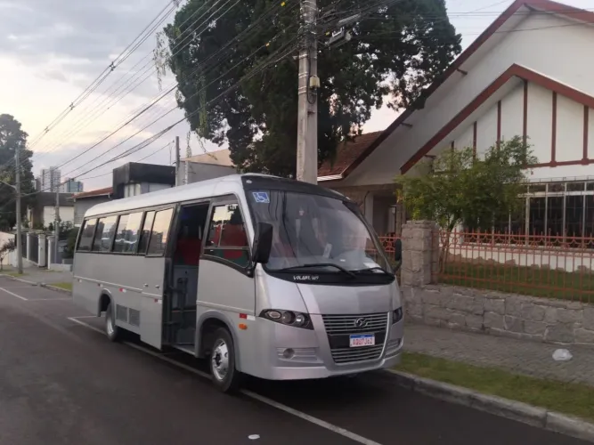 LOCAÇÃO DE VAN
