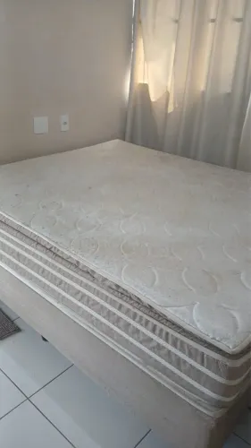 Cama Queen