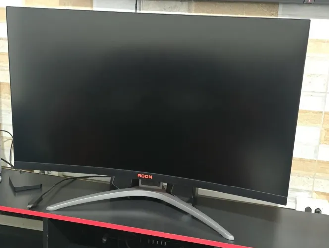 MONITOR AOC CURVO 31'POLEGADAS - 144HZ