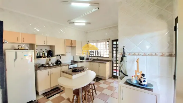Casa para Venda em Martinópolis, Represa, 4 dormitórios, 2 suítes, 3 banheiros