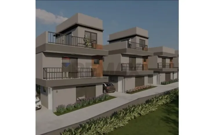 Sobrado Condominio com 3 quartos, 2 vagas, Pilarzinho - Curitiba