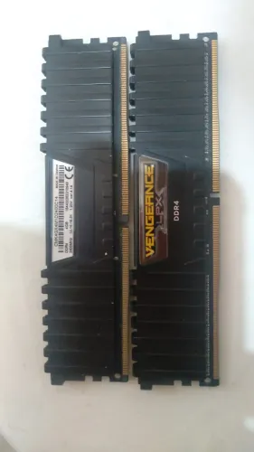 MEMÓRIA RAM VENGEANCE 4G! 2 por R$200,00!!!