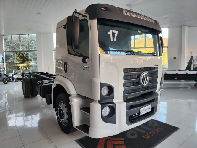 VW 17280 2017 CAB LEITO CHASSIS