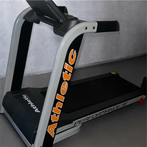 Esteira profissional Athletic performance 710 T apenas R$ 3.500