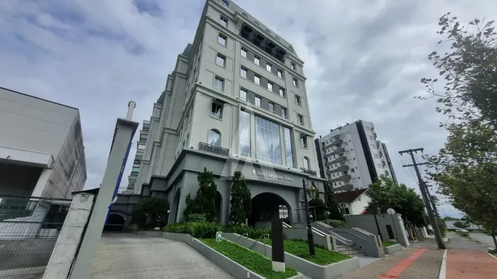 Sala comercial com 148,05 m² no Bairro Bom Retiro em Joinville - SC