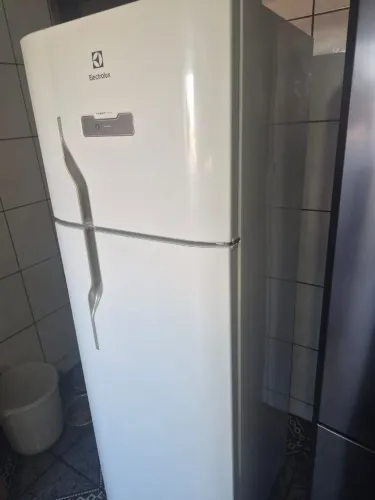 Geladeira Electrolux Frost Free TF39 - 310 Litros IMPECÁVEL