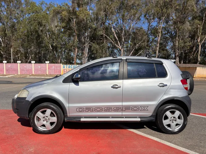 Volkswagen Crossfox 1.6 MI Total Flex 8V 5P 2006