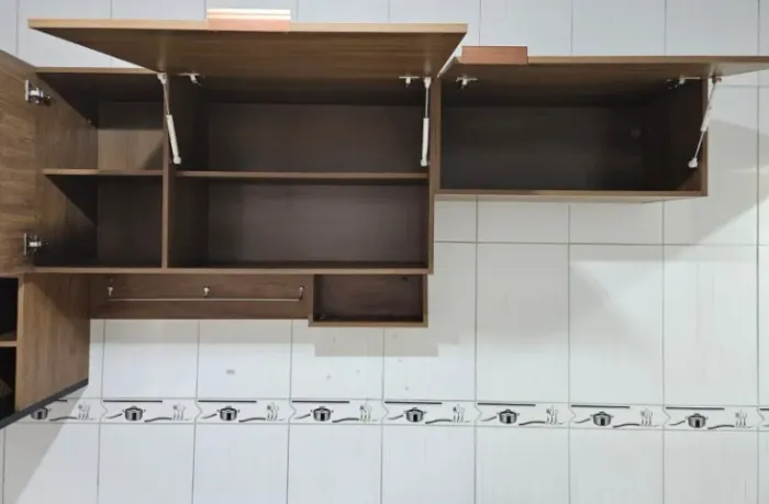 Armário de Cozinha Bartira Rubi - Muito Conservado