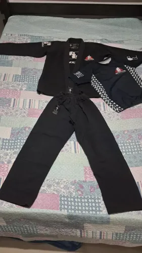 Kimono de jiu-jitsu para crianças de 8 a 11 anos