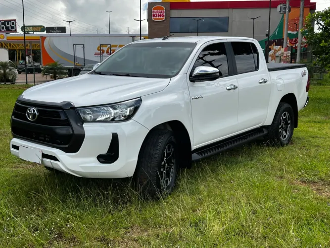 Toyota Hilux CD 4X4 2.8 Diesel Mec. 2023