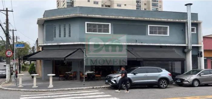 sobre loja na parte de cima da lanchonete