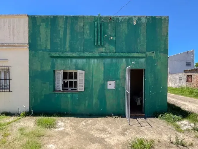 Vende-se casa na R. Sete de Abril, Jaguarão - RS