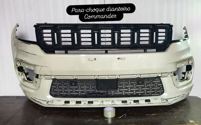 Para-choque dianteiro Jeep Commander