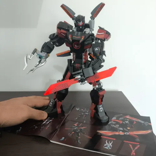 Loja Mundo - Original Sluban Mecha 500+ peças action figure articulado grande 25cm lego