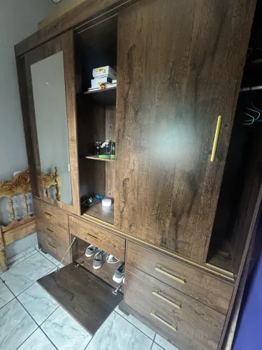 Guarda roupa novo