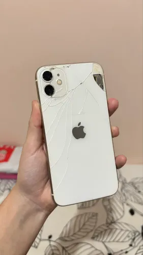 IPHONE 11 USADO