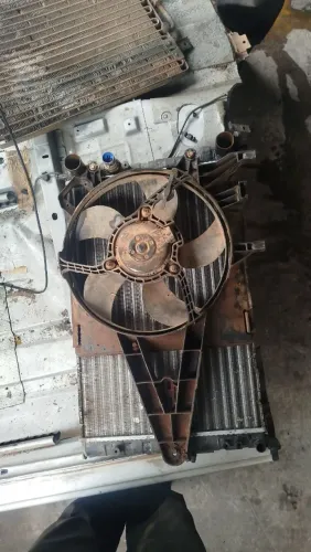 Radiador completo Palio (VALEO)
