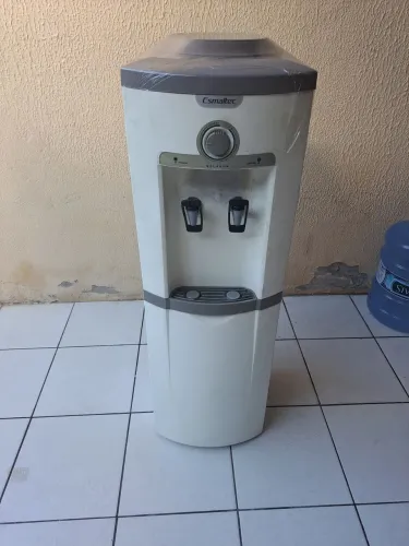 Gelagua Esmaltec de coluna novo