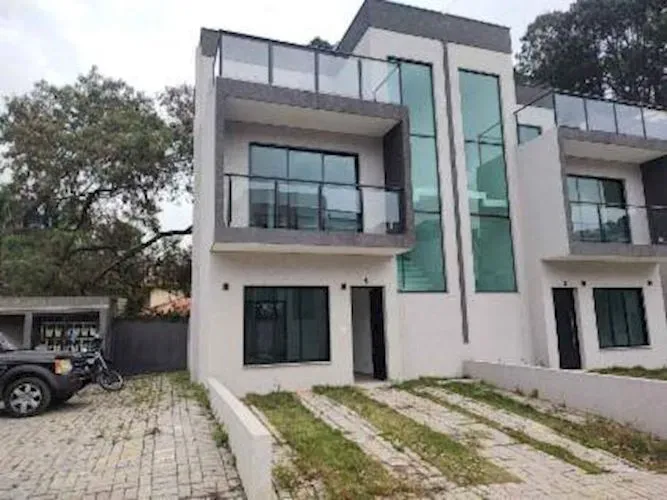 Casa de Condomínio no Parque dos Fundos - Cotia/SP