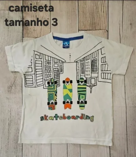 Camisetas menino, 3 anos (15,00 cada)