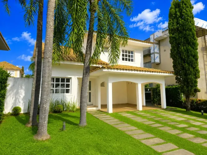 Sobrado Jardins Madri com 3 quartos, piscina, area gourmet em condomínio fechado