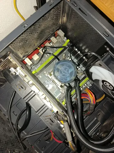 Kit xeon x99 + Rx 5500 xt 8gb + fonte de 430w