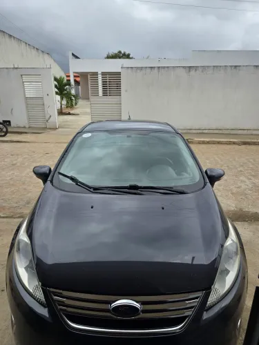 Ford Fiesta Sedan SE 1.6 16V Flex 4P 2012