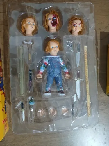Boneco Churky colecionavel articulado azul !!