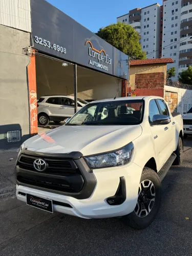 Toyota Hilux CD 4X4 2.8 Diesel Mec. 2024