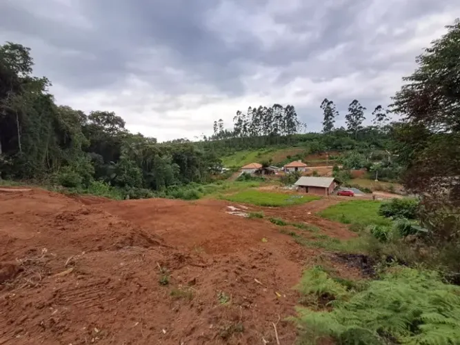 VENDO TERRENO EM SÃO JOÃO DO ITAPERIU