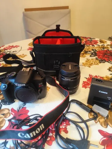 Camera Canon T6 e lente 18-55mm e volsa