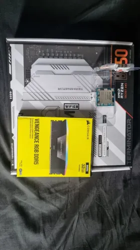 KIT AM5 Ryzen 7 9700x | b650 maxsun terminator | 32gb ddr5 vengeance 6400mhz