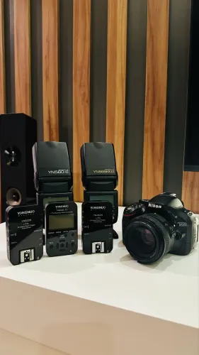 Kit Câmera Dslr Nikon D52 Lente 50mm 2 Flash Trans + Recep (Usado)