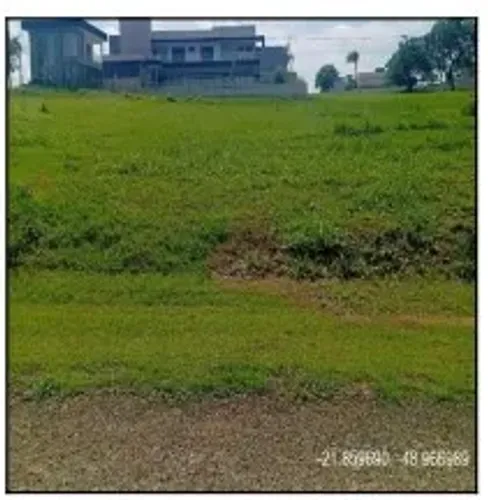 Imóvel com grande valor Terreno no Varandas do Tietê, Iacanga - SP, Nº 00, 800m² | Venda