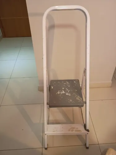 Vendo escada.