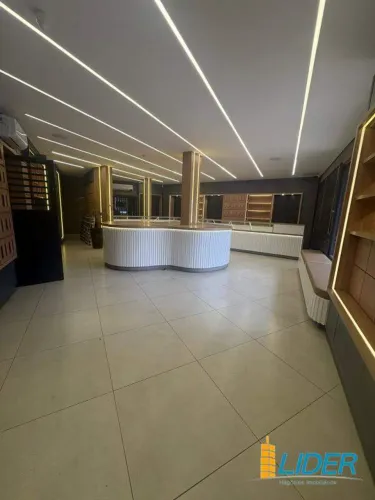 LOJA COMERCIAL EM EXCELENTE LOCALIZAÇÃO