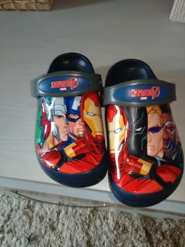 Crocs super heróis