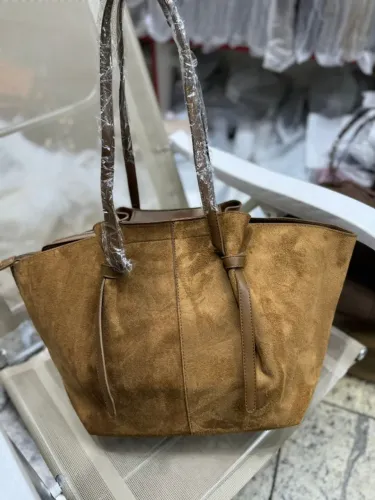 Bolsa Hera Bags (modelo Débora) Em Camurça caramelo C'Alças longas em Couro