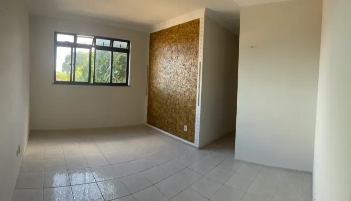 Imóvel para venda com 70 metros quadrados com 3 quartos em Itaperi - Fortaleza - CE