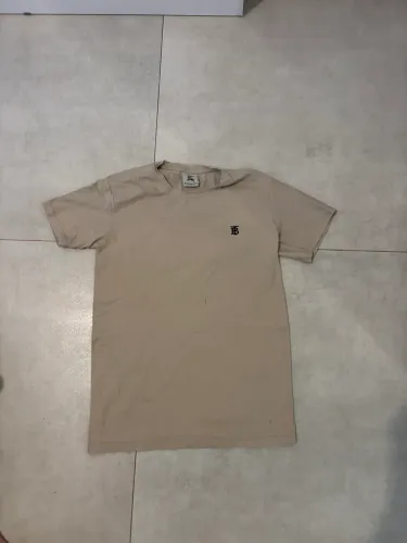 Camiseta Burberry (camiseta lisa)