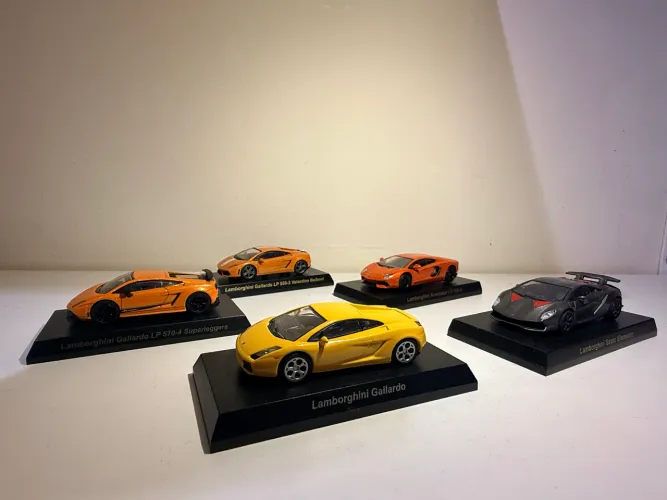 Lamborguini Kyosho 1/64