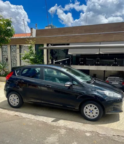 Ford Fiesta 1.5 16V Flex Mec. 5P 2015