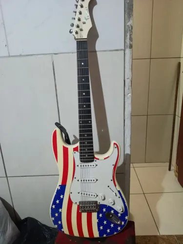 Guitarra Eagle