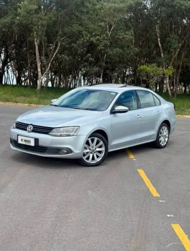 Volkswagen Jetta Comfortline 2.0 T.flex 8V 4P Tipt. 2013